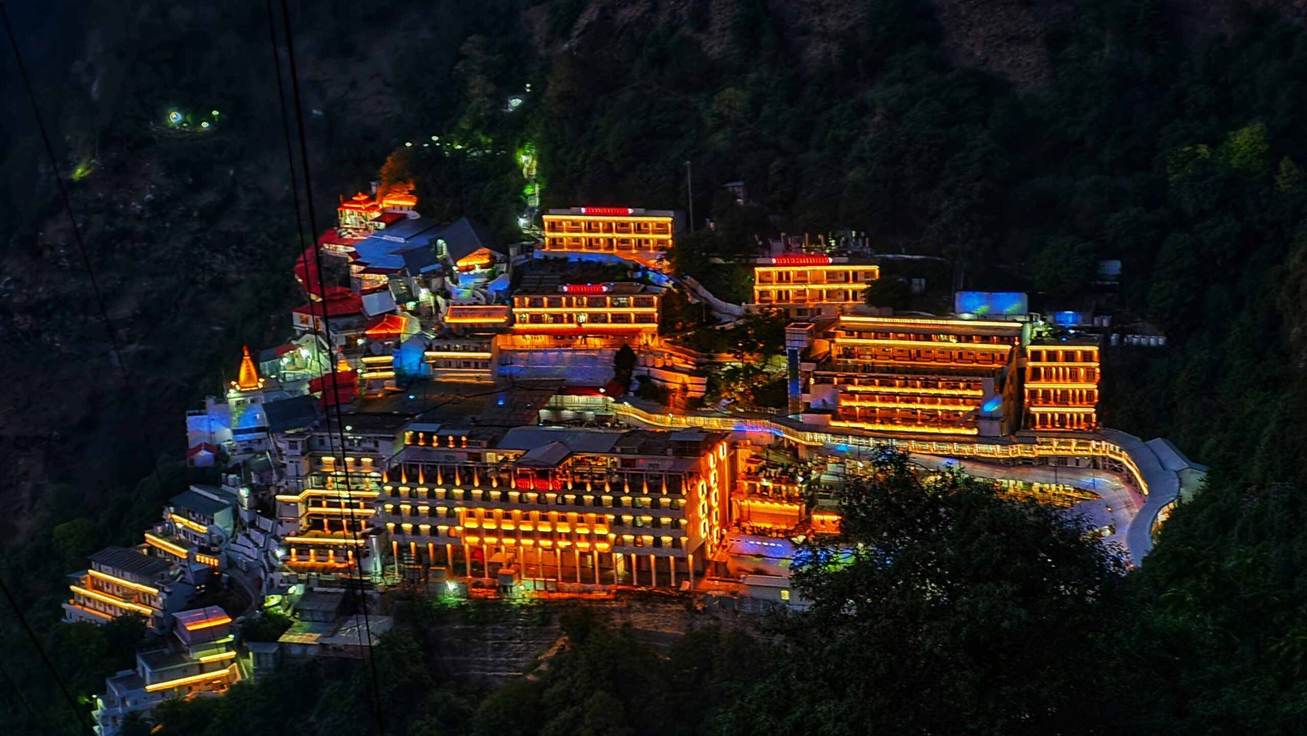 Vaishno Devi to Gulmarg Distance