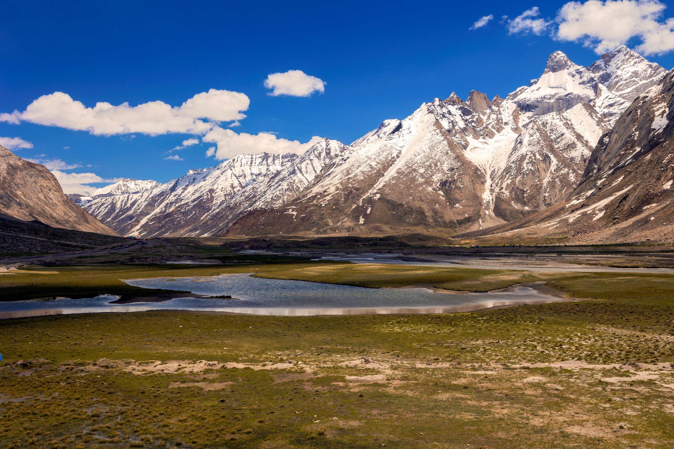 Gulmarg to Kargil Distance