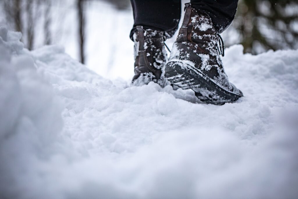 Best Snow Boots for Skiing & Walking in Gulmarg